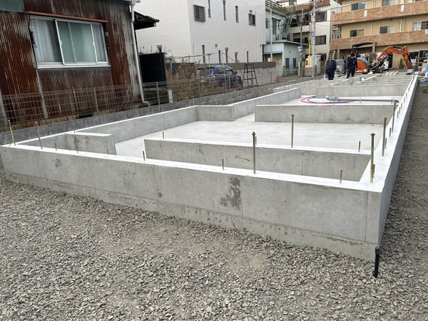 【現場レポート】基礎&先行配管が完了!全長20mのロングプラン